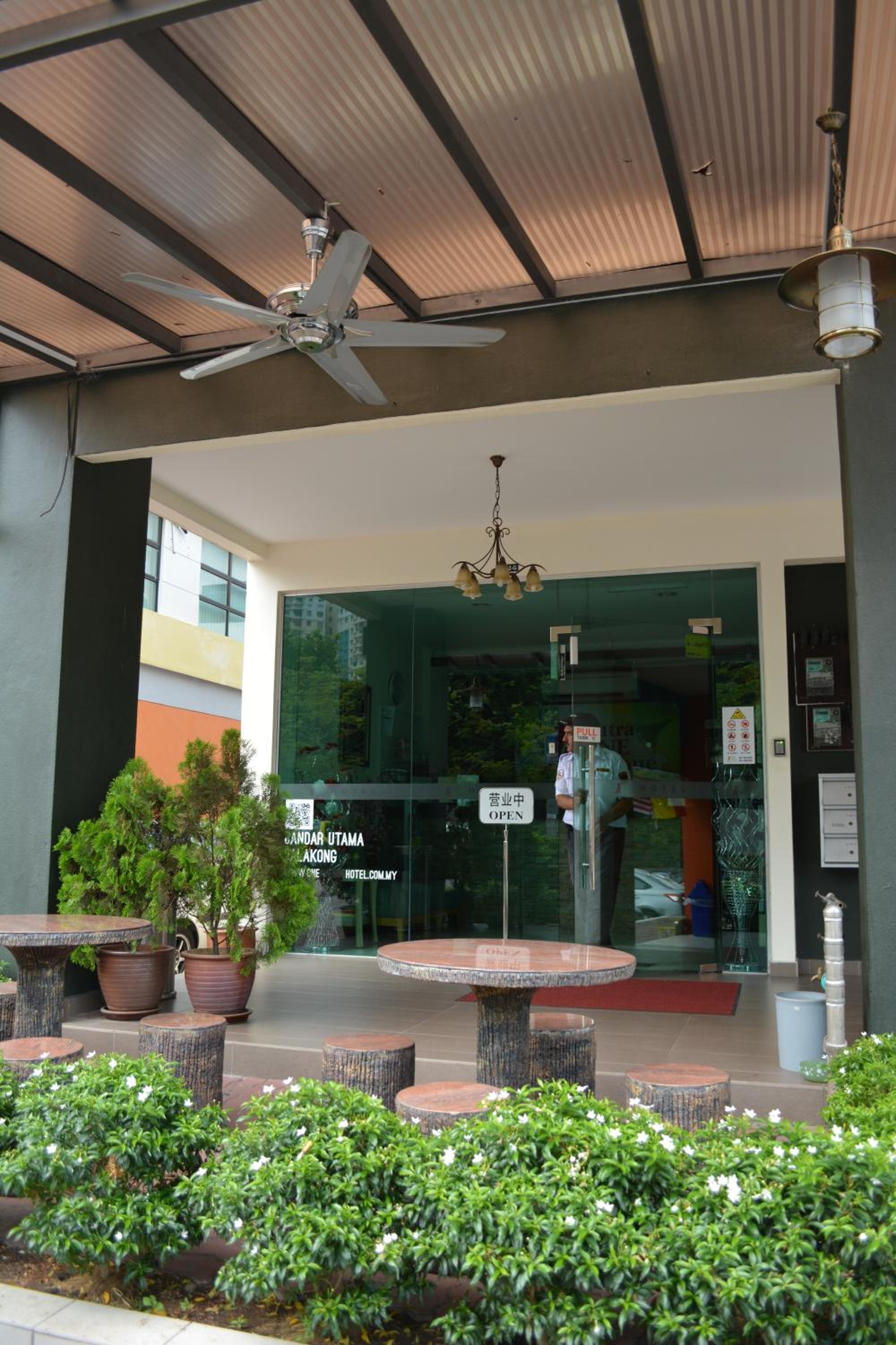 Putra One Avenue Hotel 6/51