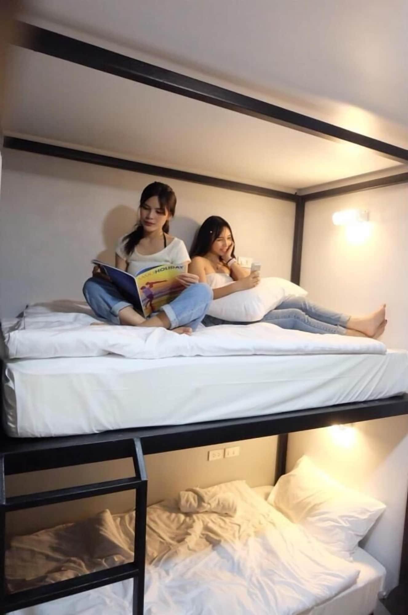 U Box Hostel 13/41