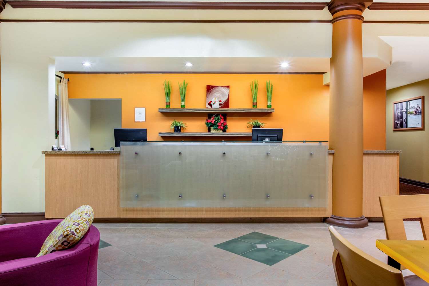 La Quinta Inn Suites Raleigh Crabtree 8/49
