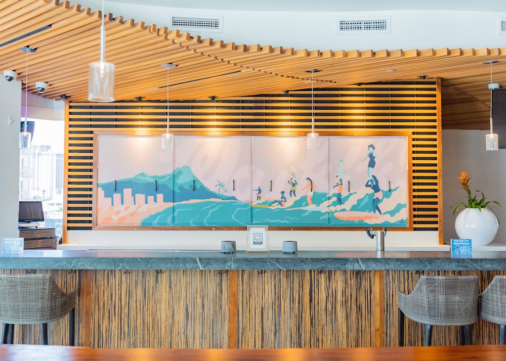HYATT CENTRIC WAIKIKI BEACH 7/69