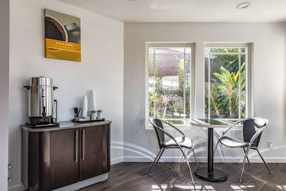 Motel6 Fountain Valley, CA - Huntington Beach Area 23/37