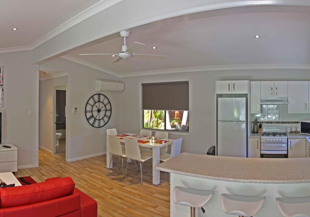 THE PALMS AT AVOCA 15/42