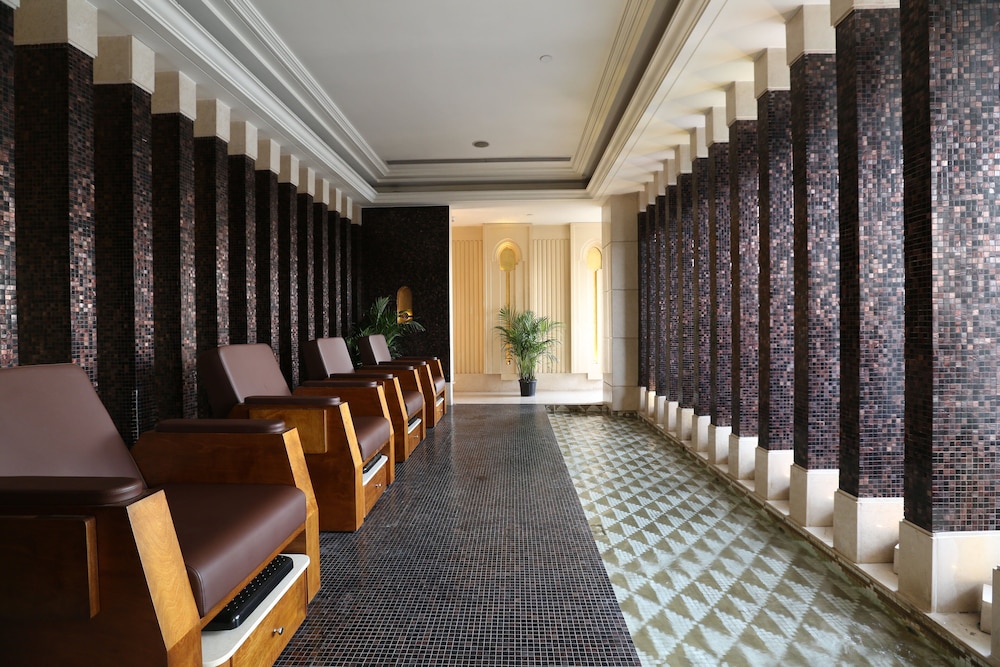 Crowne Plaza New Delhi Mayur Vihar Noida 14/64
