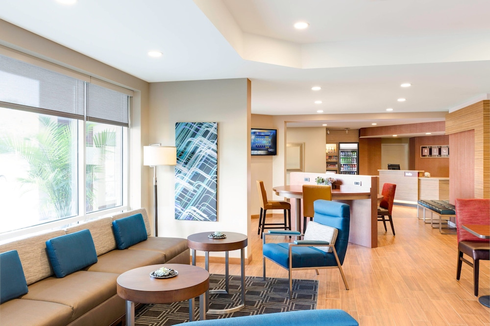 TownePlace Suites by Marriott Houston Baytown 28/45