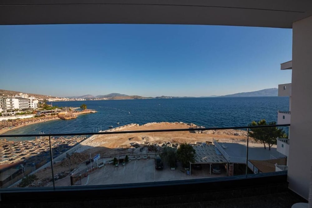 Portanova Hotel Sarande 50/55