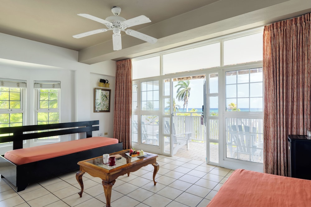 Grand Muthu Runaway Bay 33/47