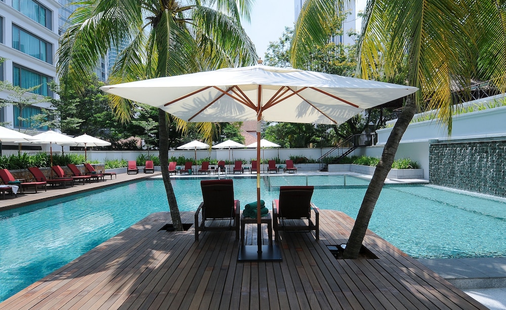 Micasa All Suite Hotel 39/44