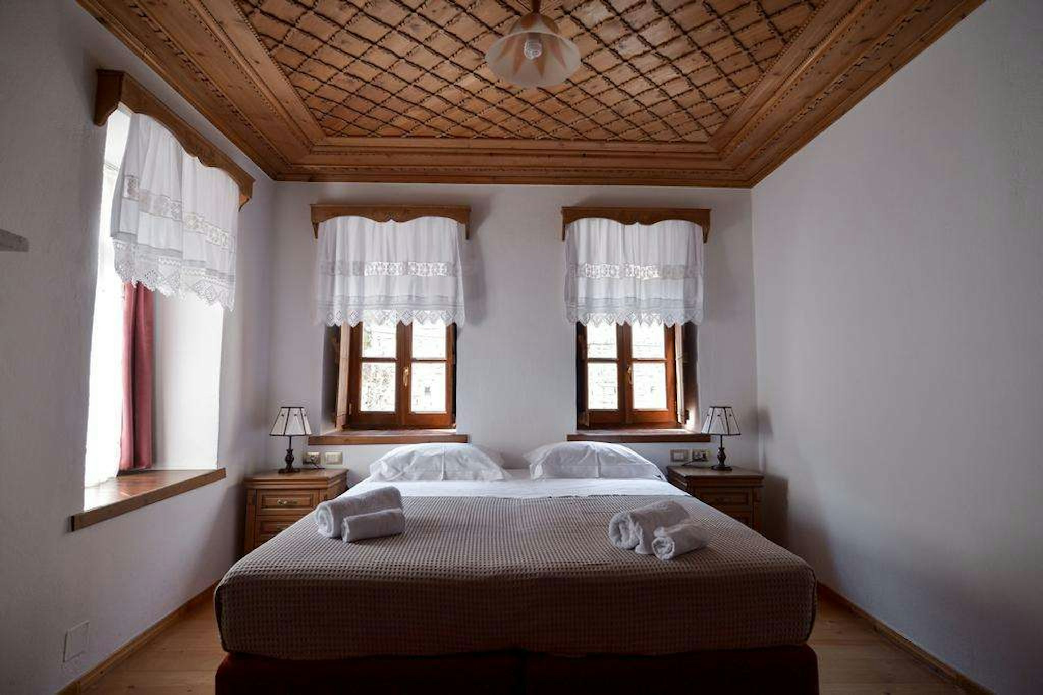 HOTEL KALEMI 2 10/19
