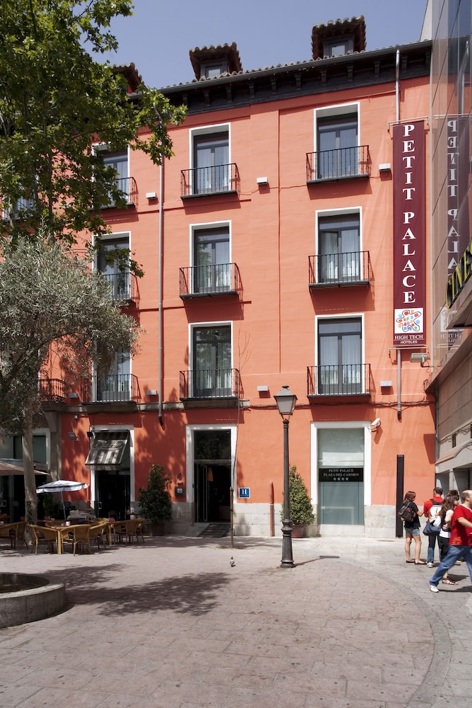 PETIT PALACE PLAZA DEL CARMEN 7/56