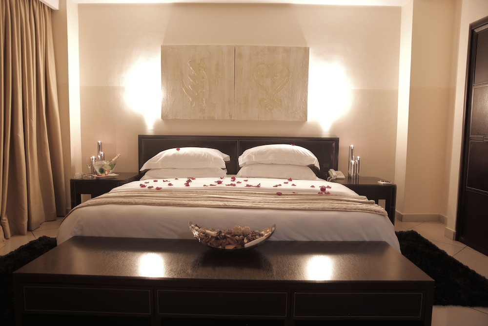 Oak Plaza East Airport Hotel 26/47