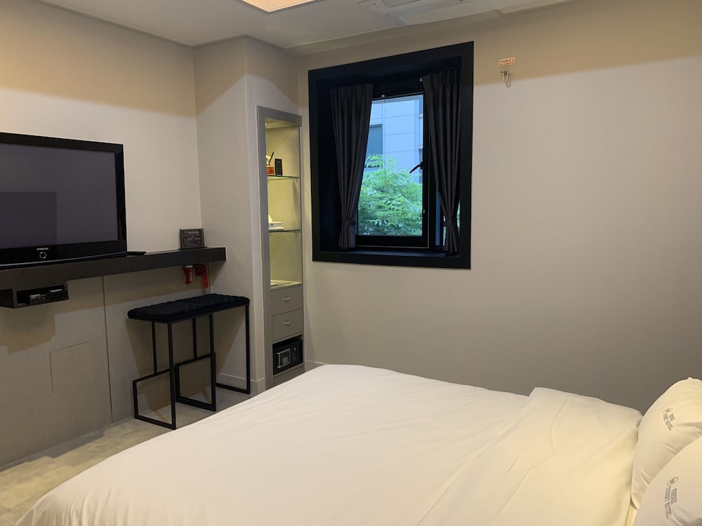 Browndot Hotel Sangmu 11/50