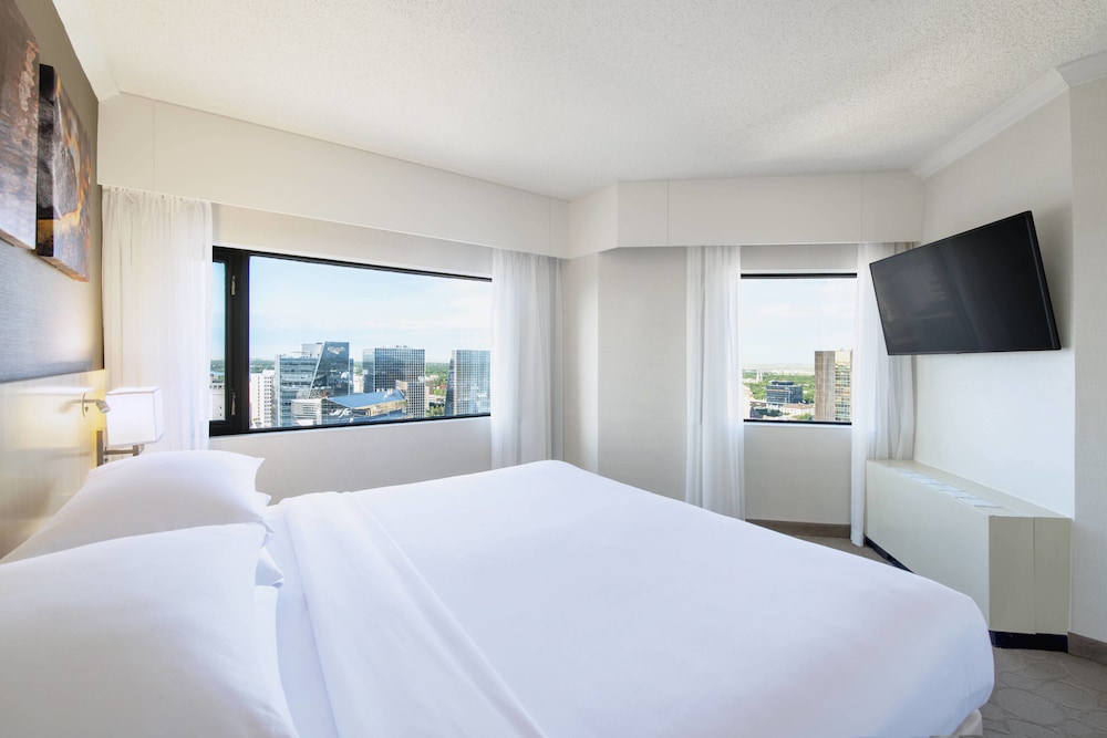 Delta Hotels By Marriott Regina 4/66