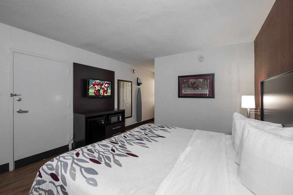 Red Roof Inn Gulf Shores 14/26