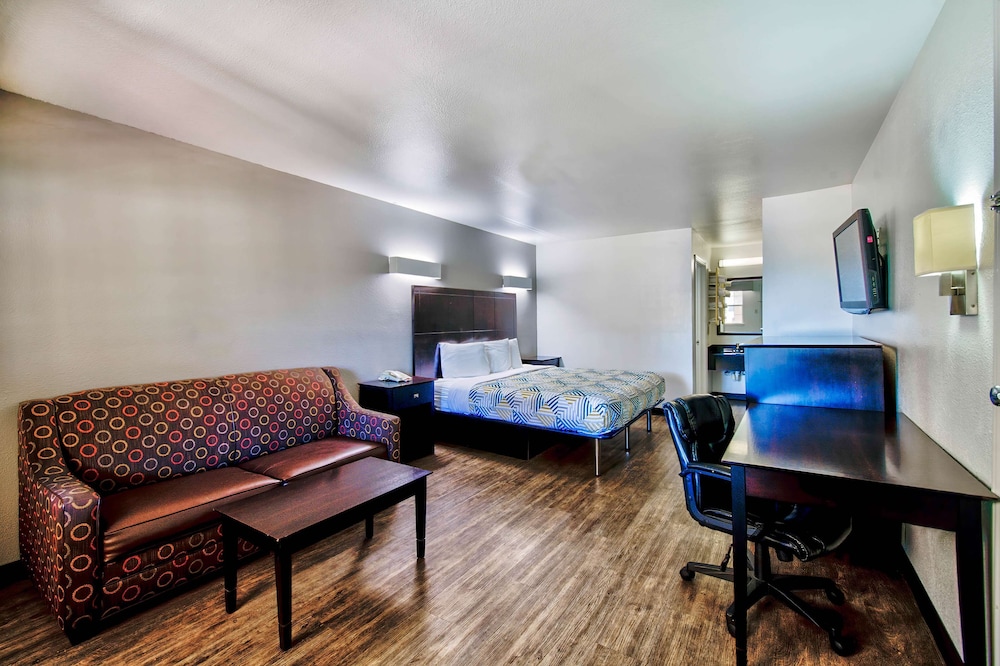 Motel6 Arlington, TX 42/58