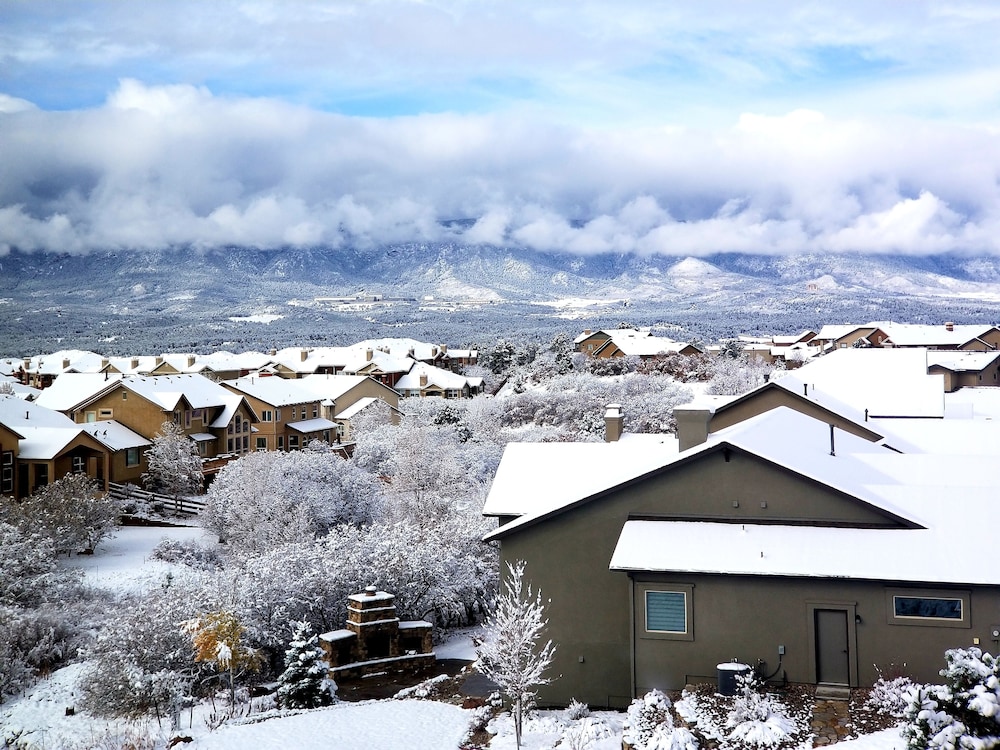 Chateau du Pikes Peak, a Tuscany Retreat 38/43