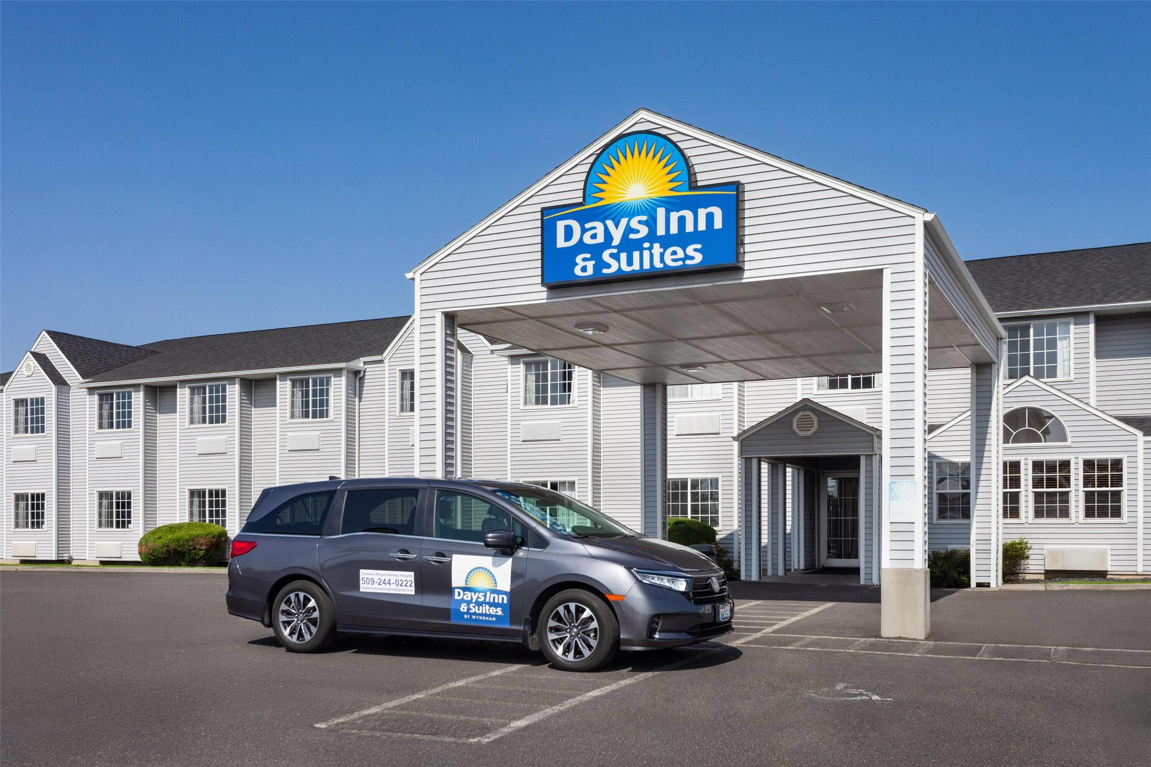 Days Inn & Suites By Wyndham Spokane Airport Airway Heights 36/41