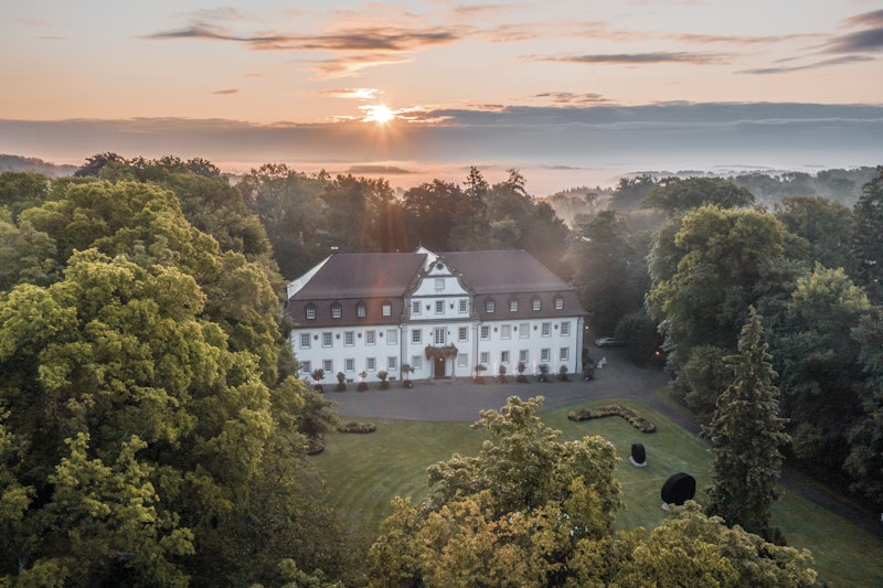 WALD AND SCHLOSSHOTEL FRIEDRICHSRUHE 60/67