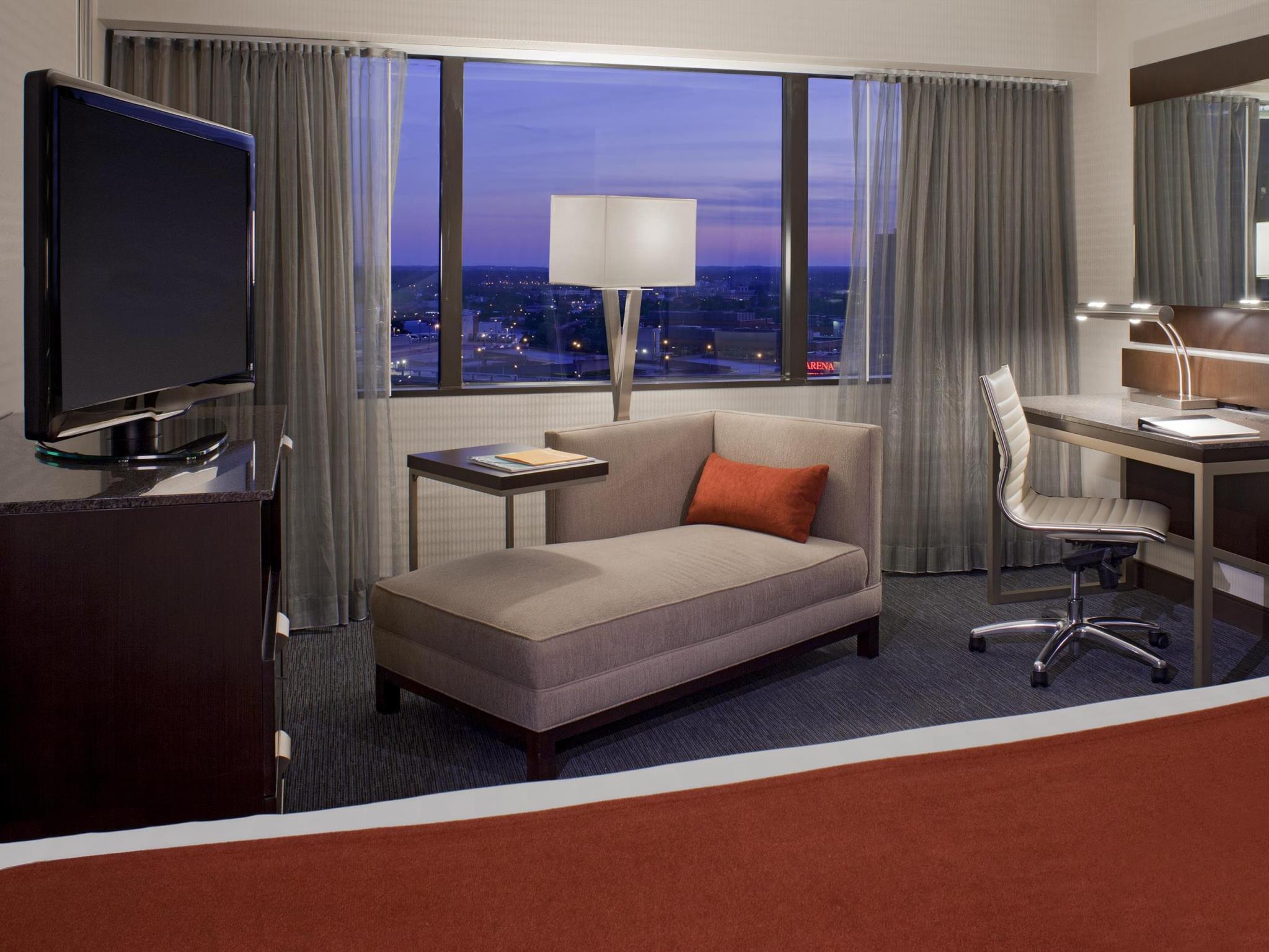 Deluxe, Suite