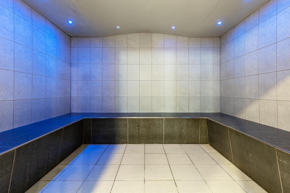 Radisson Hotel Manchester City Centre, A Verified Net Zero Hotel 41/91