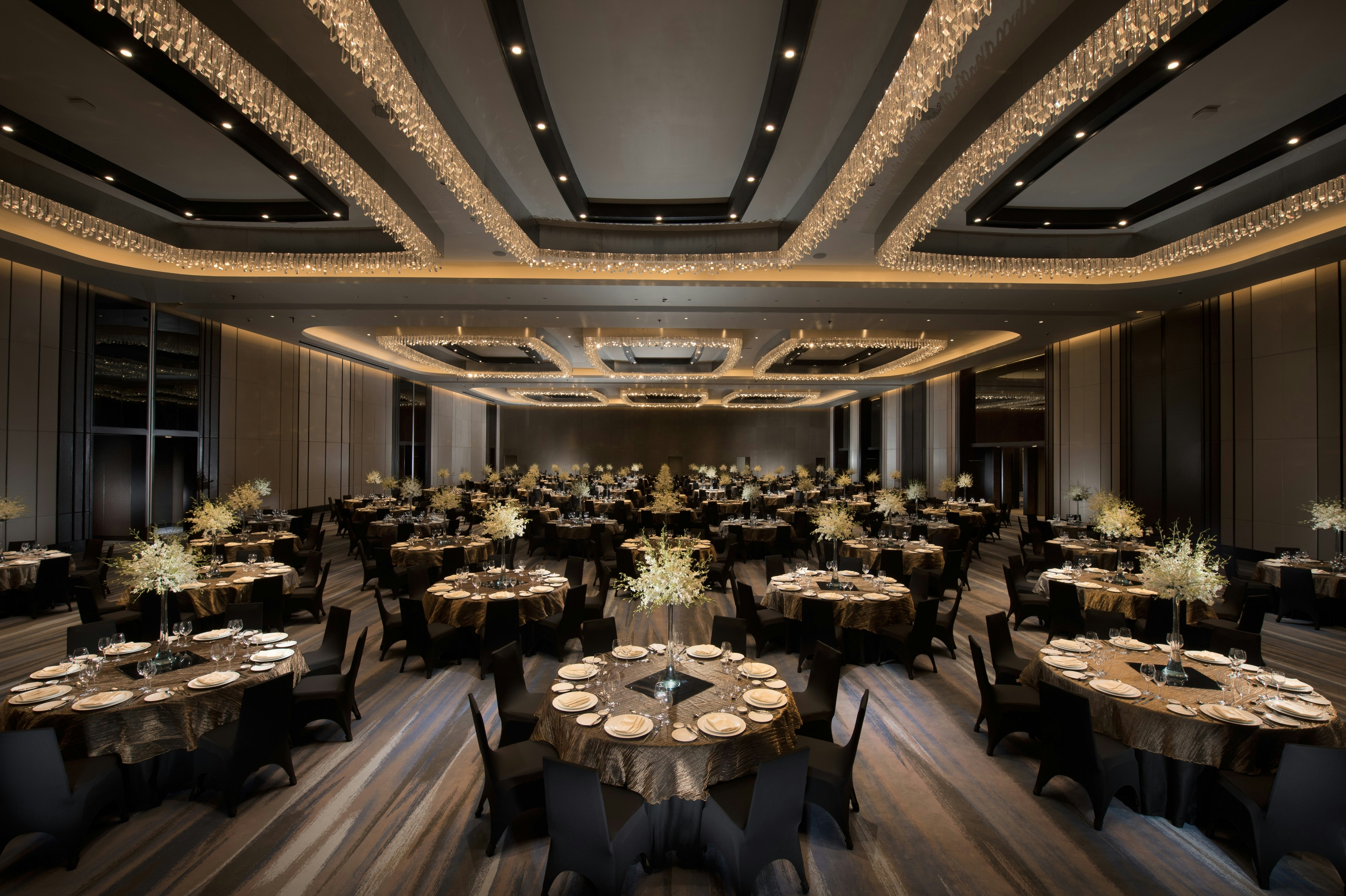 Conrad Manila 52/53