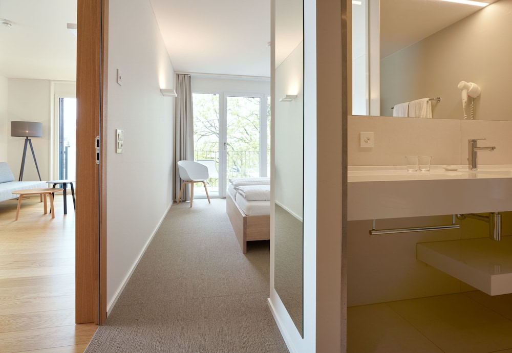 NEWSTAR SWISS QUALITY HOTEL 31/31