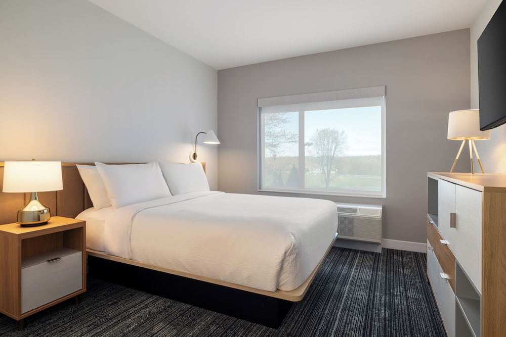 TownePlace Suites by Marriott Hickory 8/32