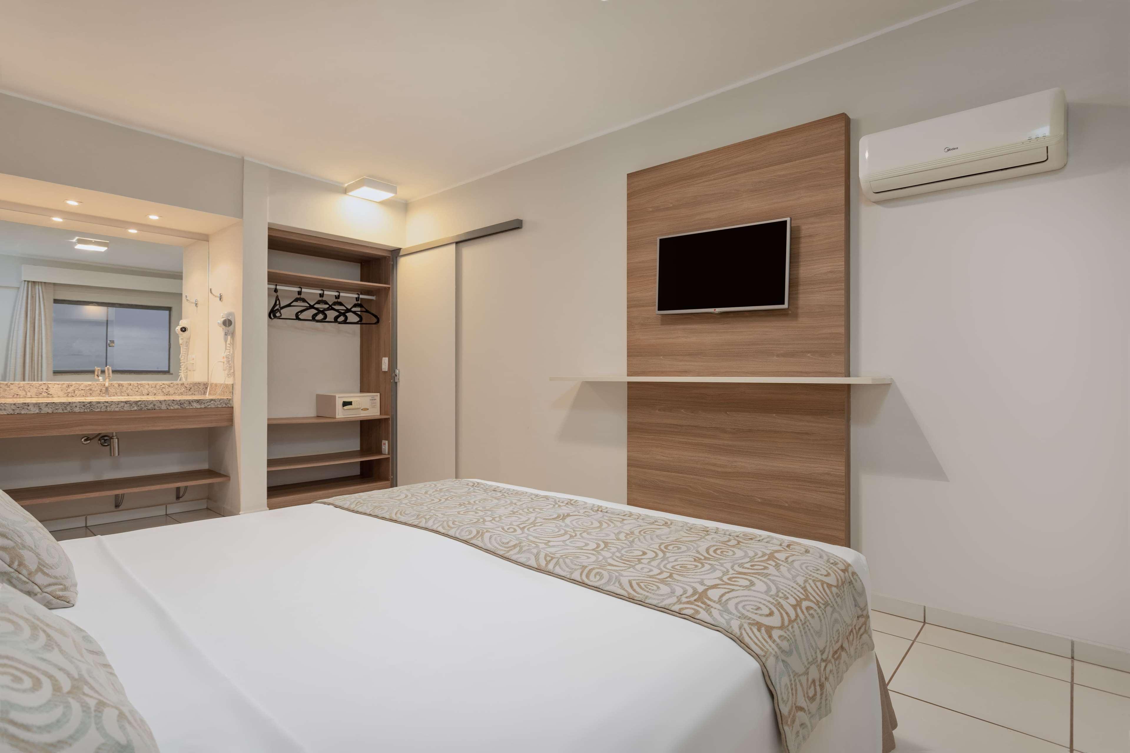 Master, Star, Suite, King Bed