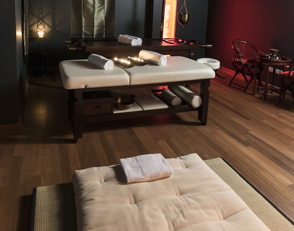 FINIS AFRICAE COUNTRY HOUSE 15/56