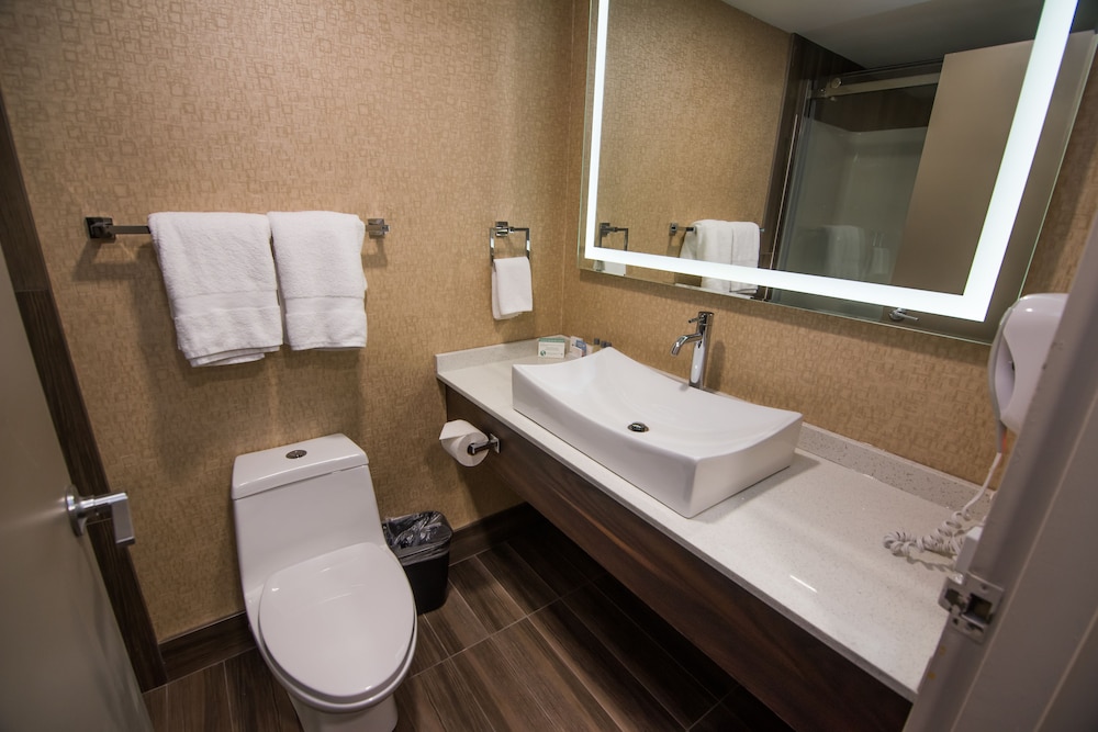 غرفة بسرير كينج، Baymont by Wyndham Medicine Hat 8/10