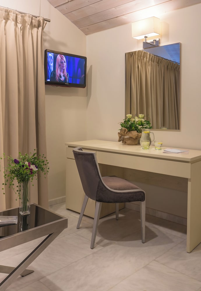 Cosmopolitan Hotel And Spa 40/50