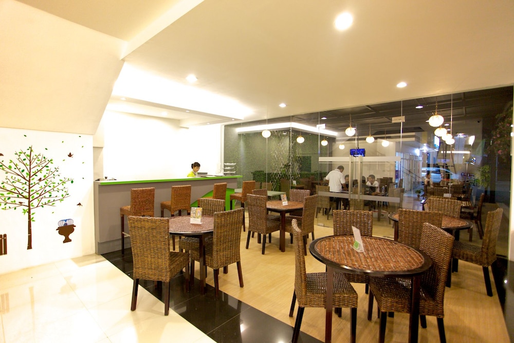 Arbor Biz Hotel 46/58