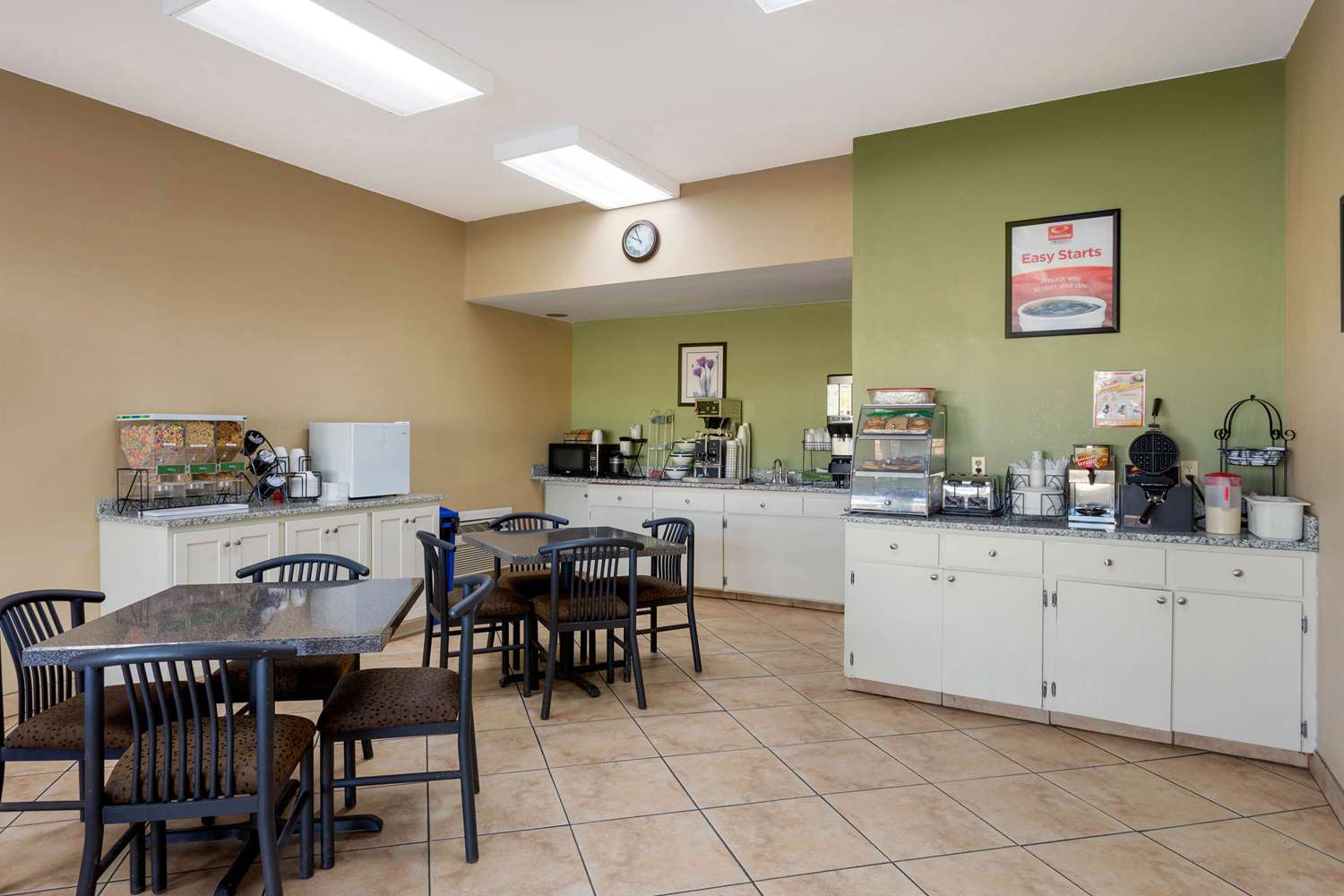 Econo Lodge Belton - Kansas City South 7/11