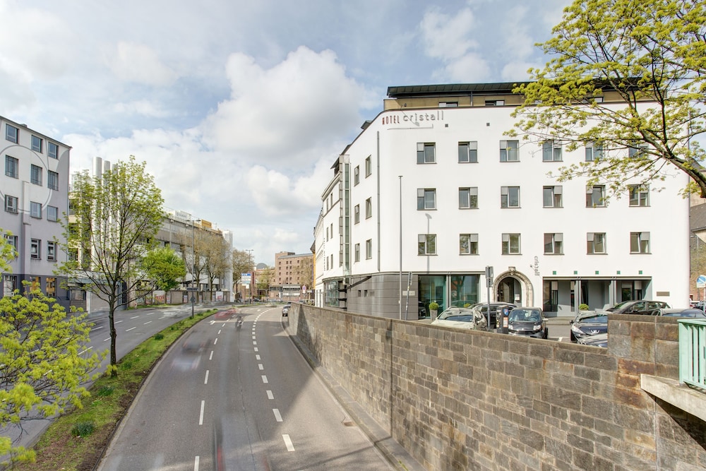 Premier Inn Cologne City Centre hotel