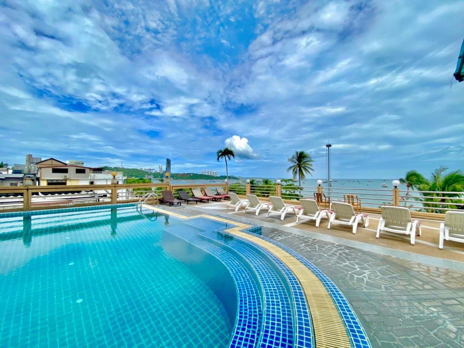 AA Hotel Pattaya 37/42