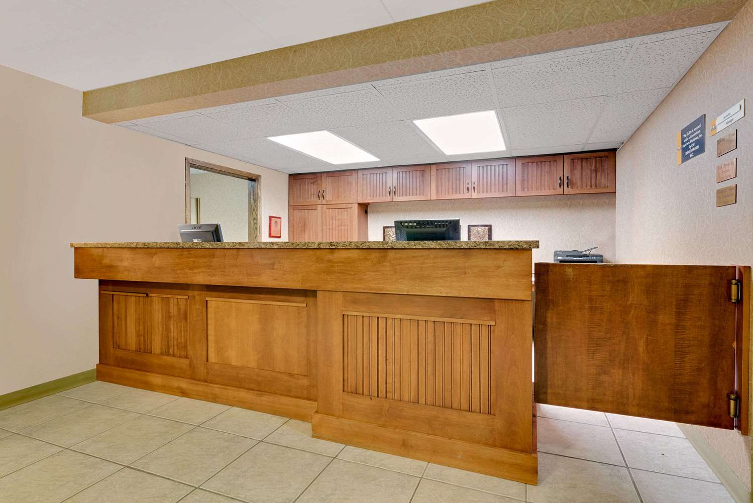 Days Inn by Wyndham International Falls 4/21