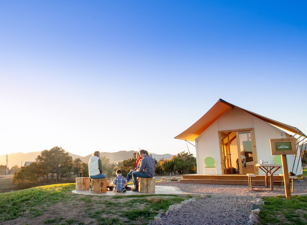 Royal Gorge Cabins 9/69