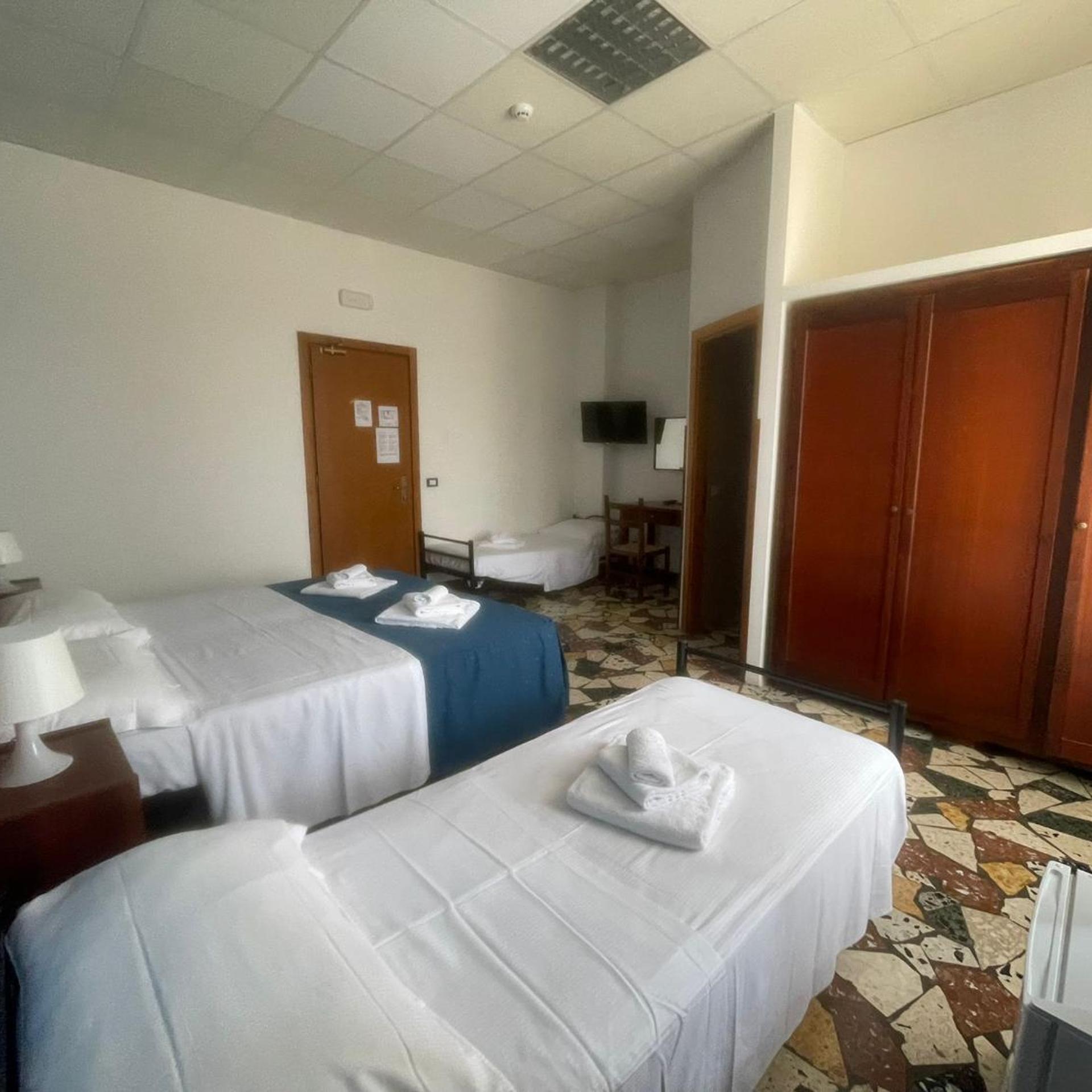 Hotel Mercede 2 10/50