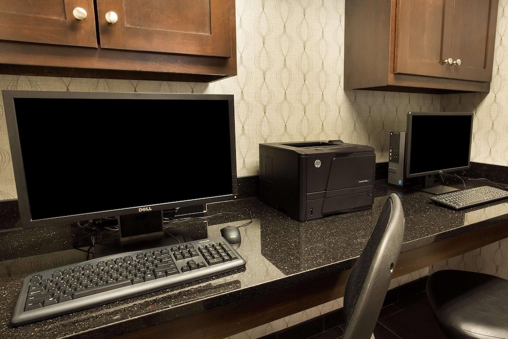Heritage Inn Suites San Antonio Airpt, Trademark by Wyndham 49/60