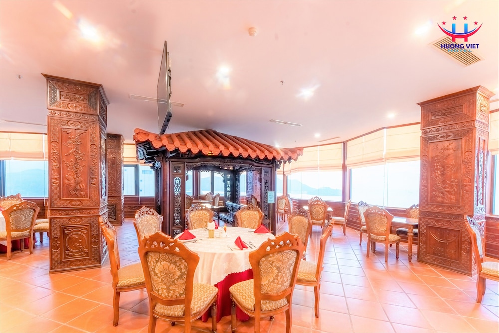 Huong Viet Hotel 90/99