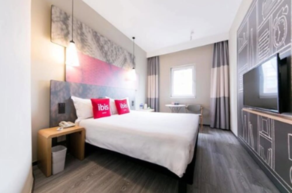 ibis Shanghai Chengshan Road 11/33