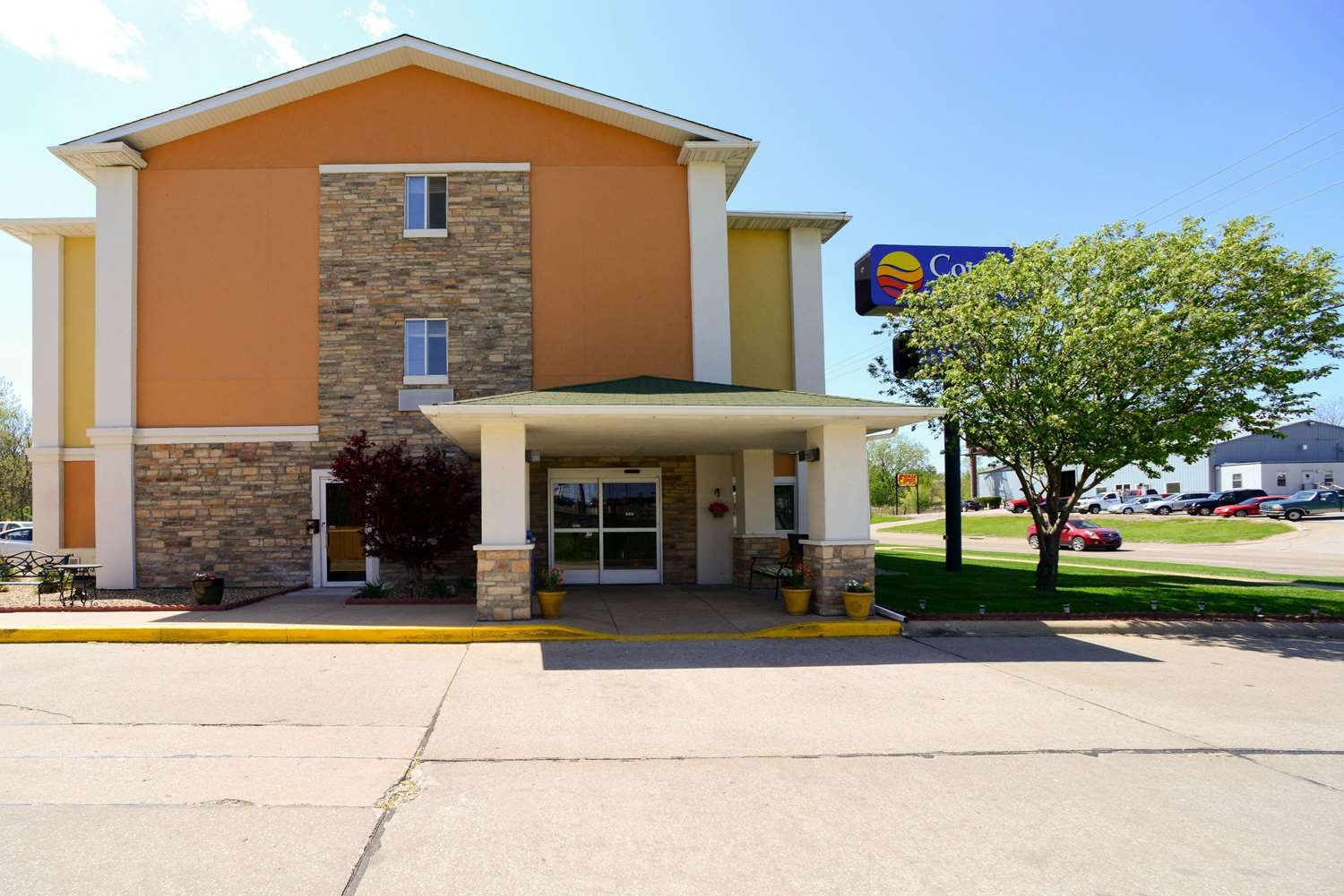 AmericInn by Wyndham Quincy 29/32