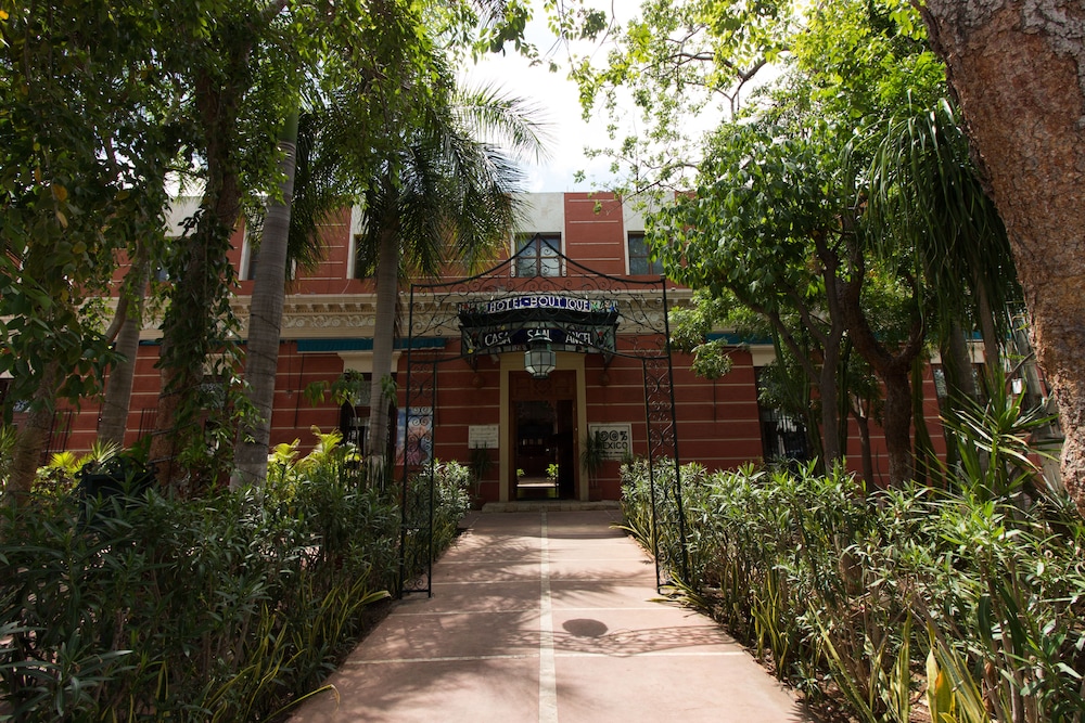 Hotel Casa San Angel 62/68