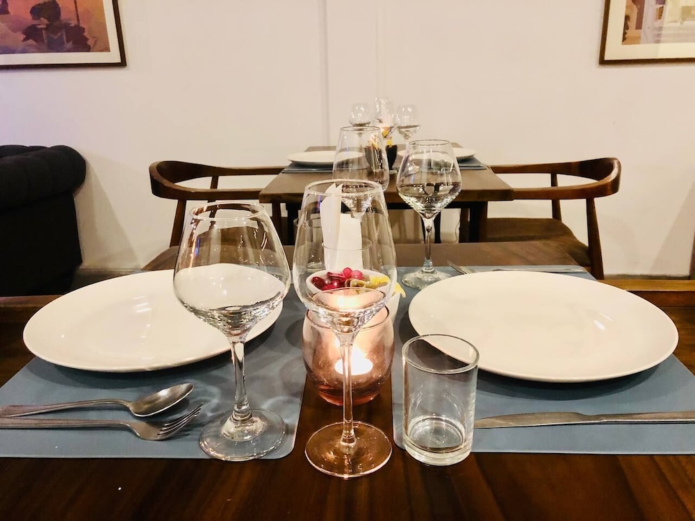 Suite Home Boutique Hotel 50/60