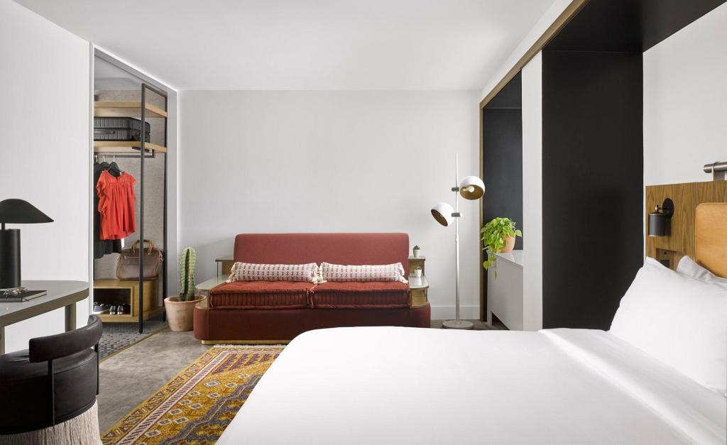 غرفة بريميوم بسرير مزدوج