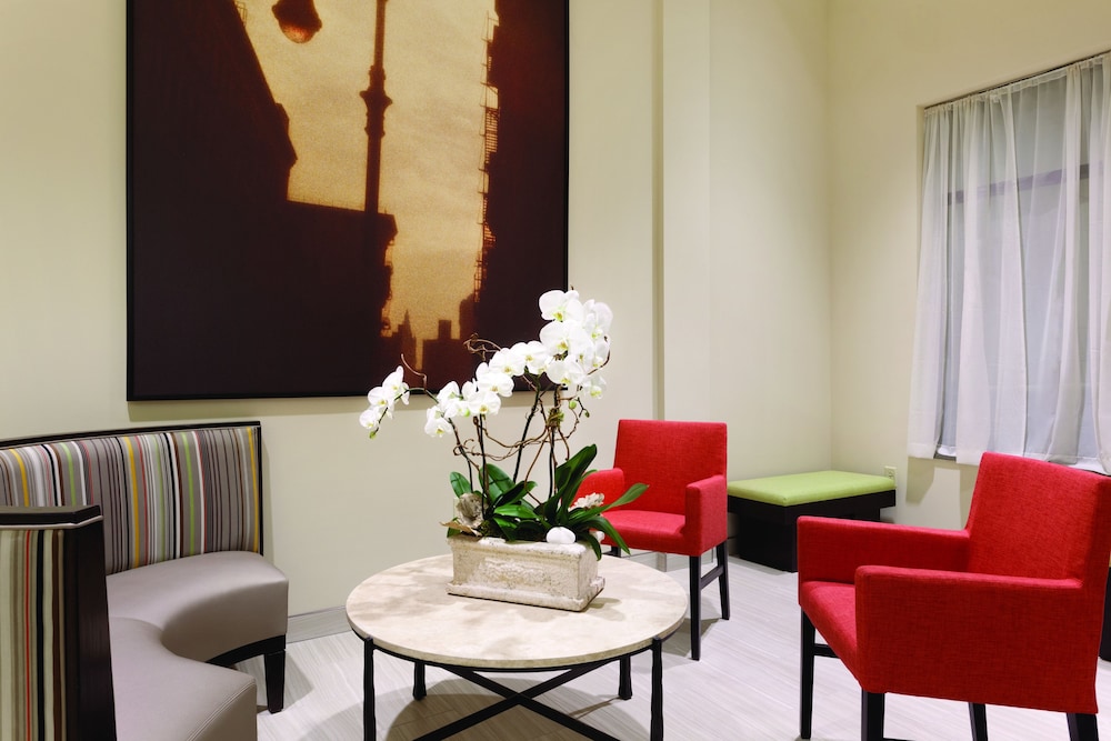Hilton Garden Inn Rochester Downtown NY 52/66
