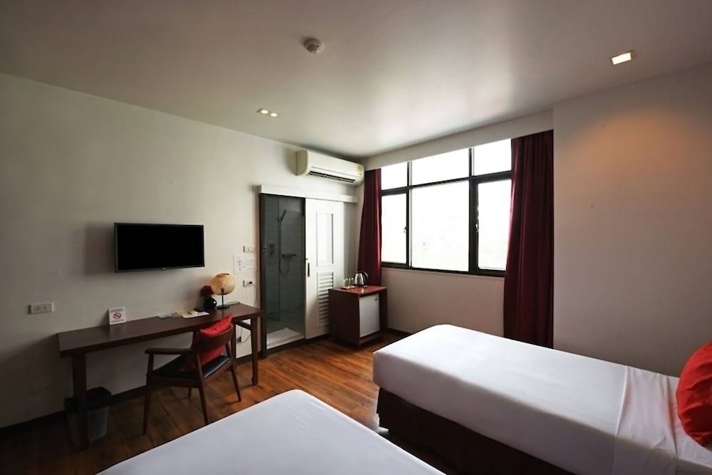 Ruamchitt Plaza Hotel 36/59