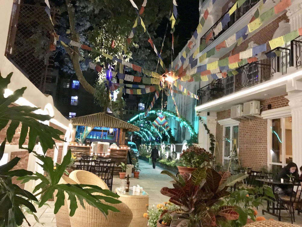 Dom Himalaya Hotel 6/73