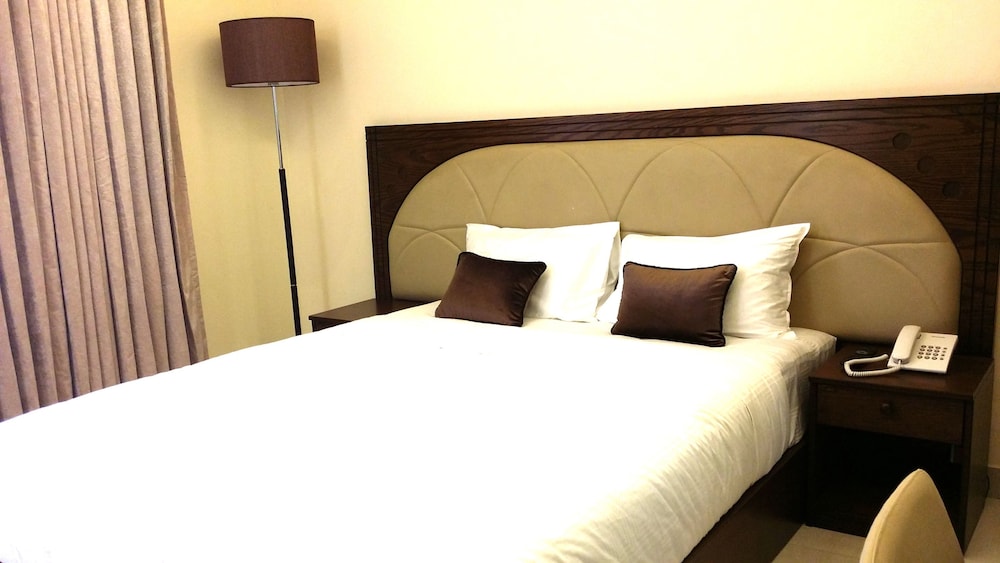 Unique Regency Hotel Dhaka 39/65