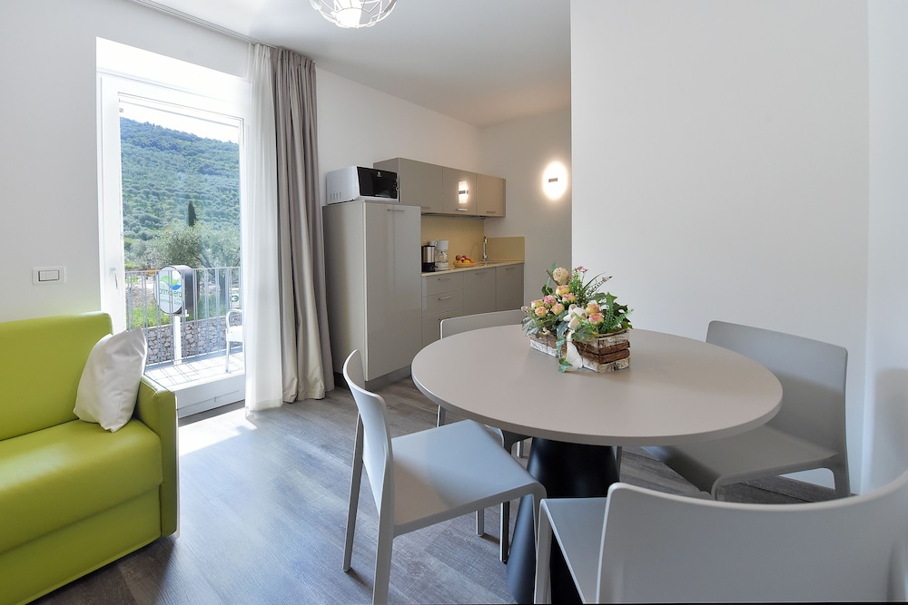 Ecohotel Primavera 42/72