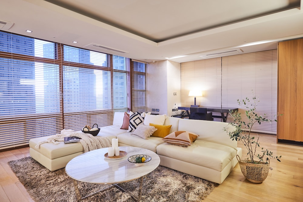 The Classic 500 Pentaz Executive Residence 43/73